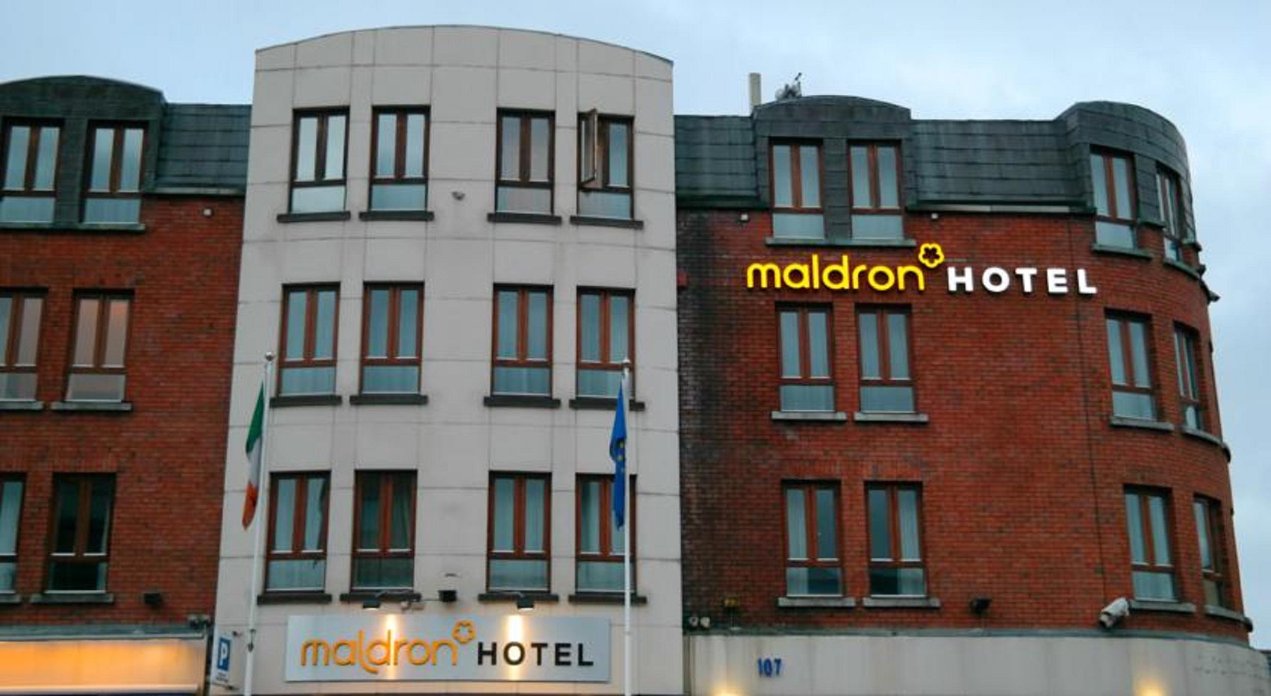 Maldron Hotel Pearse Street Дъблин Екстериор снимка